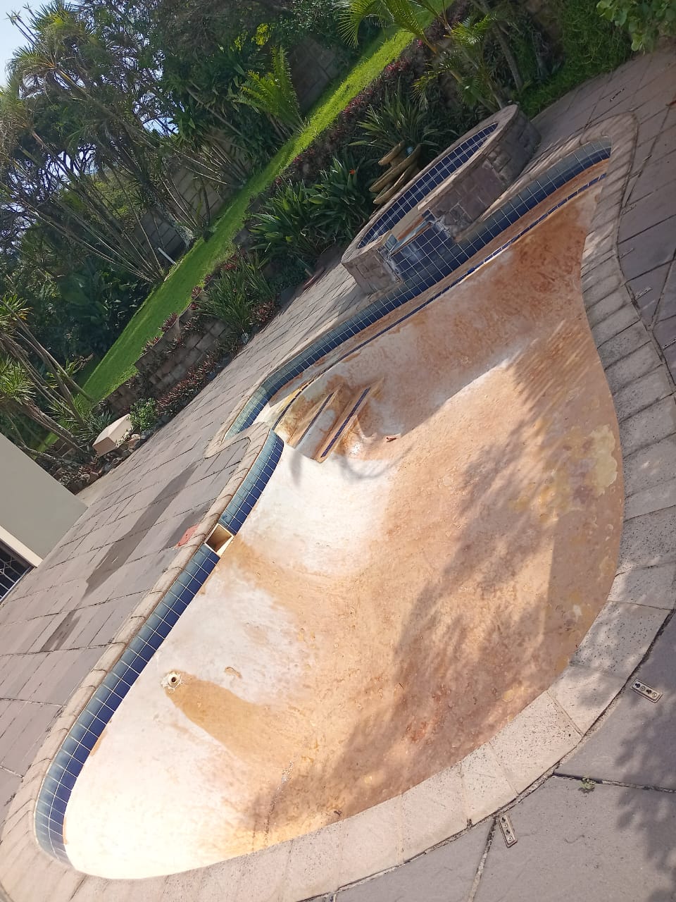 Pool before fibreglass relining